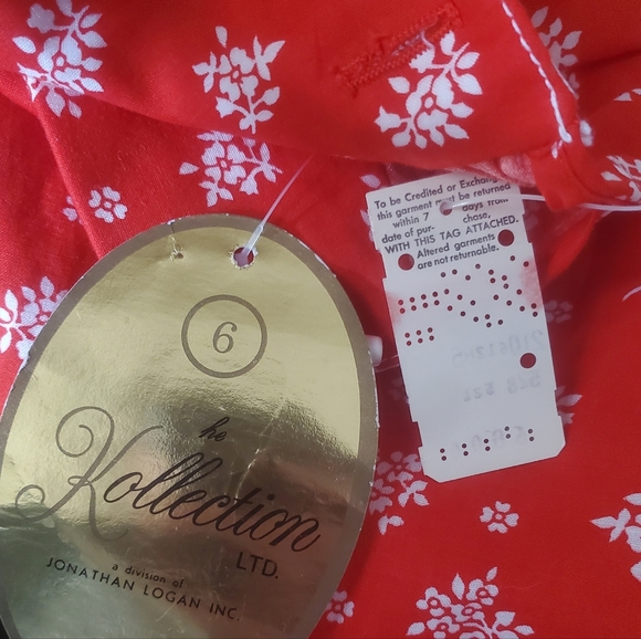 Vintage Deadstock Jonathan Logan The Kollection Red Flower Jacket and Skirt Set. - Picture 7 of 16